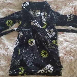 Star Wars 2T robe & pajamas